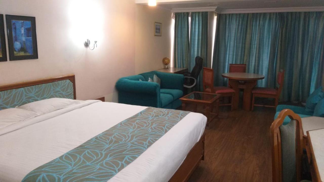 คิง คอร์ต โฮเต็ล Hotel ไมซอร์ ภายนอก รูปภาพ