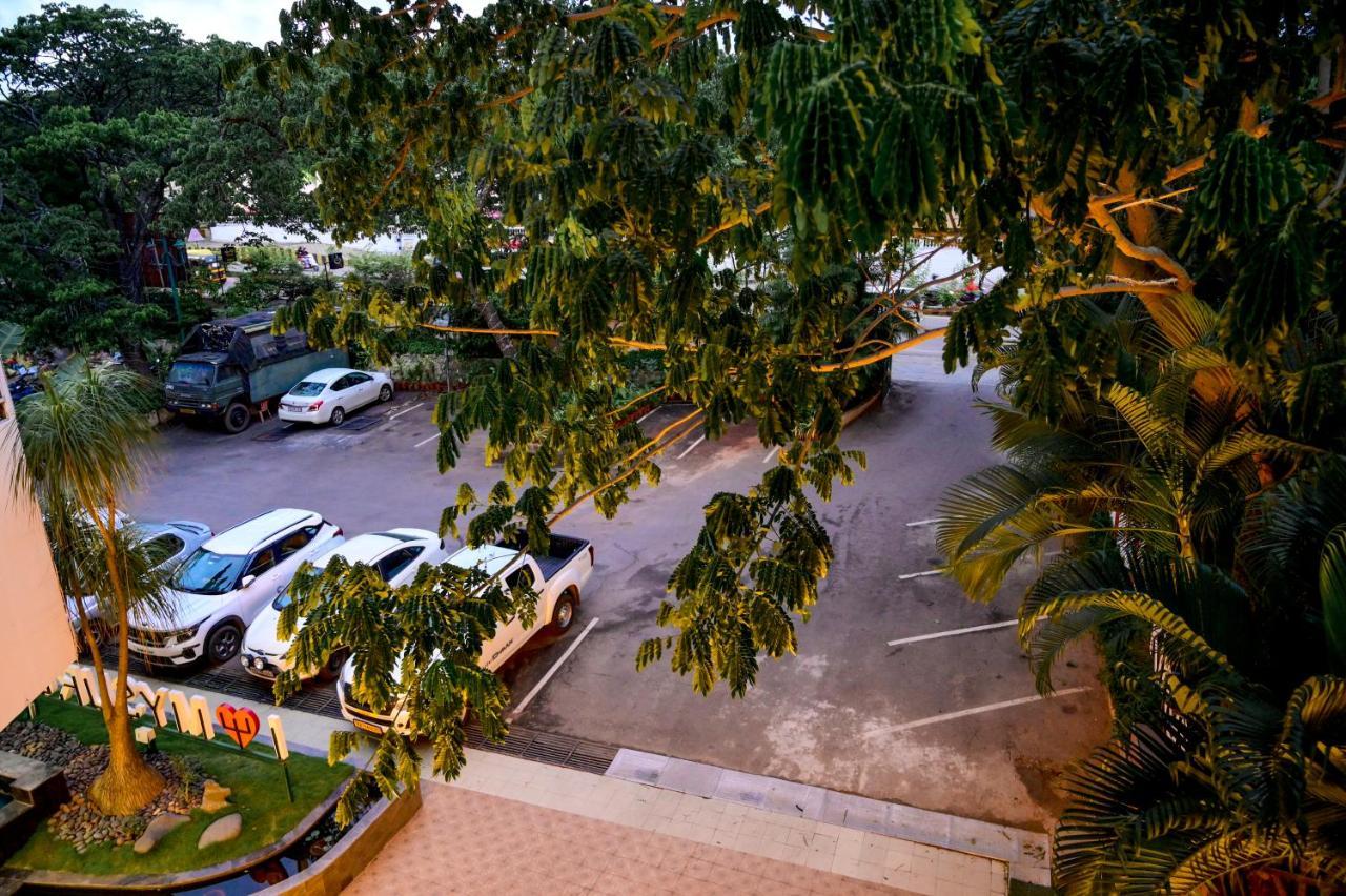คิง คอร์ต โฮเต็ล Hotel ไมซอร์ ภายนอก รูปภาพ