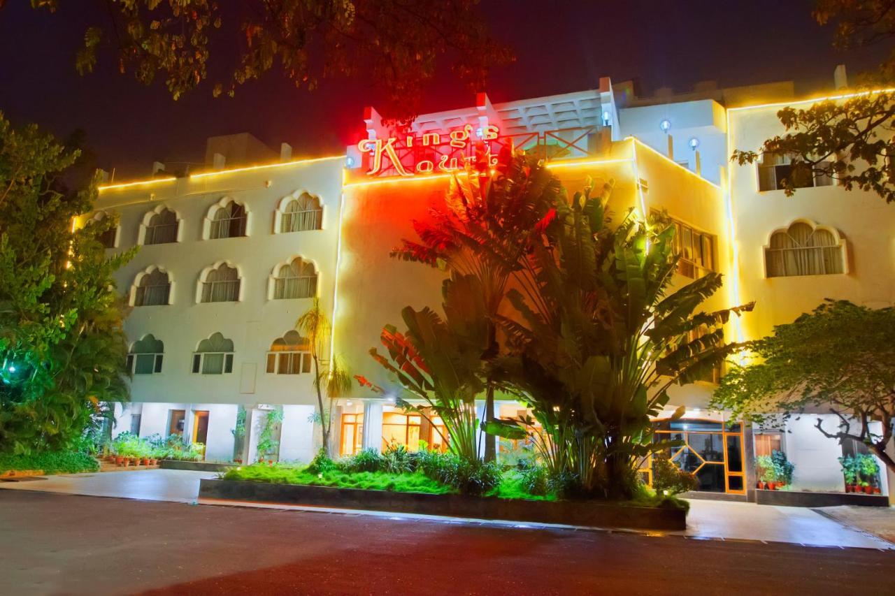 คิง คอร์ต โฮเต็ล Hotel ไมซอร์ ภายนอก รูปภาพ