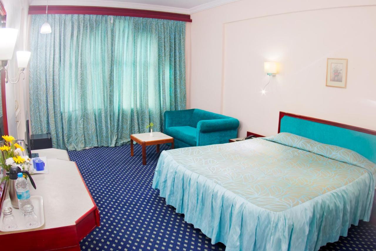คิง คอร์ต โฮเต็ล Hotel ไมซอร์ ภายนอก รูปภาพ